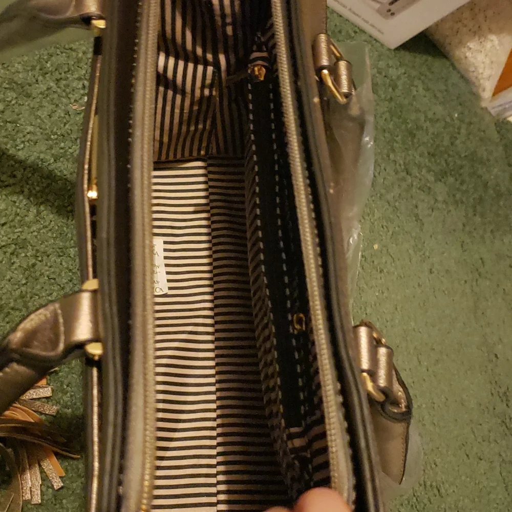 New Pewter Satchel - Picture 6 of 6